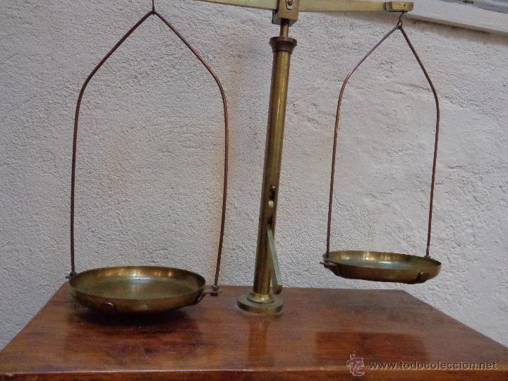 Antig&uuml;edades: BALANZA DE FARMACIA - Foto 3