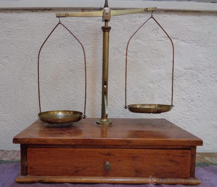 Antig&uuml;edades: BALANZA DE FARMACIA - Foto 4