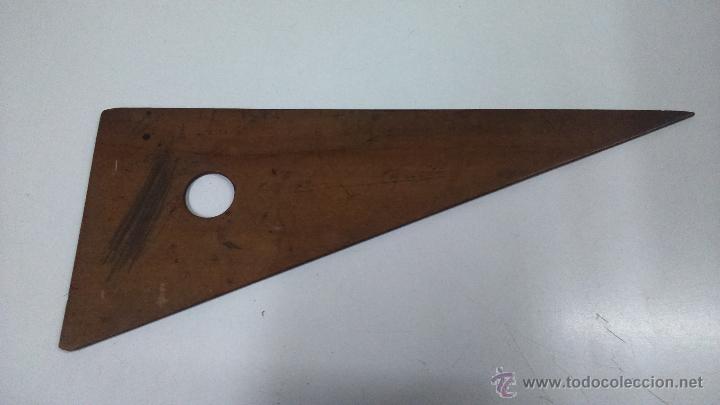 Antig&uuml;edades: DOS ANTIGUAS ESCUADRAS DE COLEGIO EN MADERA - Foto 3