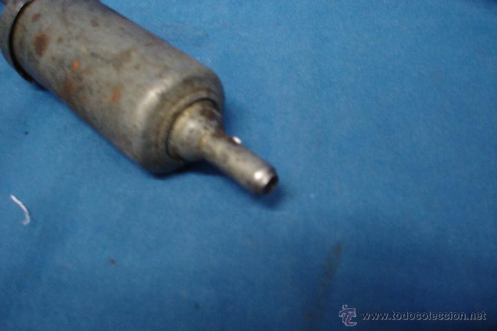 Antig&uuml;edades: ANTIGUO ENGRASADOR MET&Aacute;LICO - Foto 2