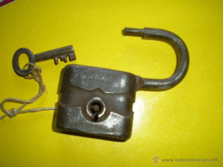 Antig&uuml;edades: BONITO CANDADO ANTIGUO - Foto 2