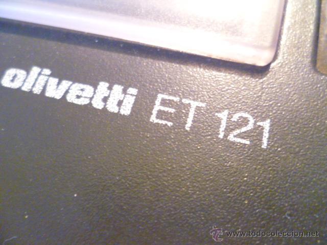 Antigüedades: Máquina de escribir electrónica Olivetti ET-121 - Foto 2 - 49695282