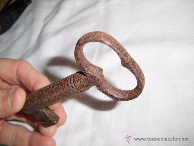 Antig&uuml;edades: ANTIGUA LLAVE DE FORJA - Foto 4