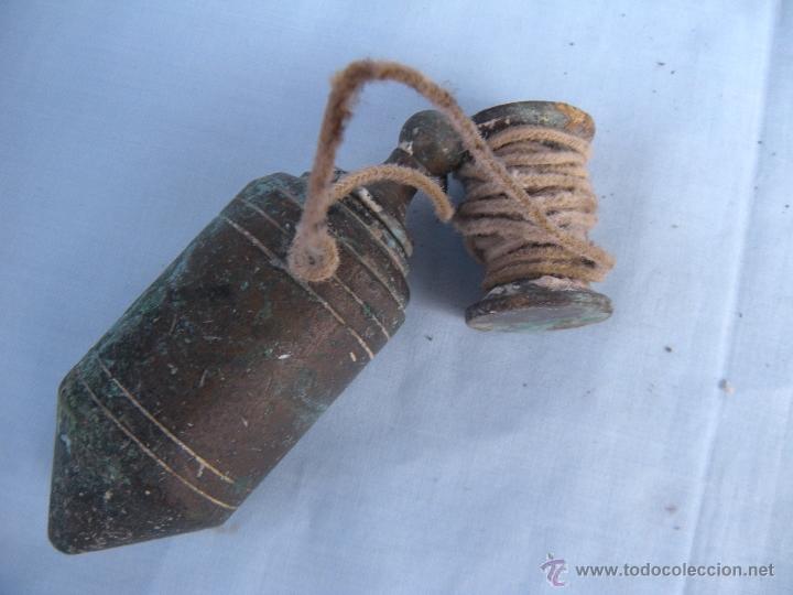 Antig&uuml;edades: ANTIGUA PLOMADA PLOMO DE BRONCE. - Foto 1