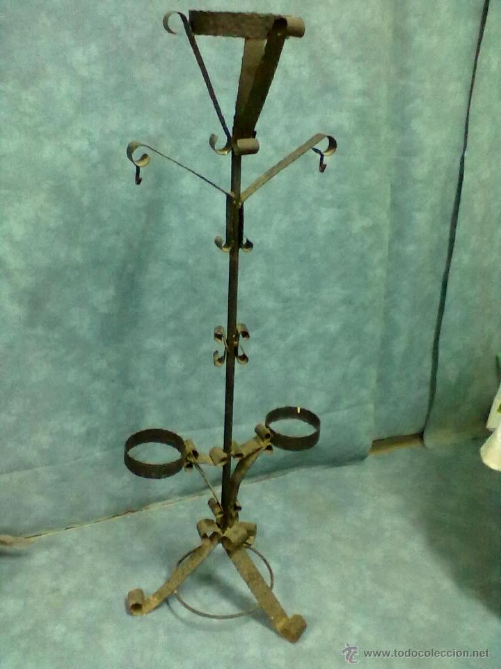 Antig&uuml;edades: MACETERO HIERRO FORJADO PARA LAVAR Y PINTAR. - Foto 1