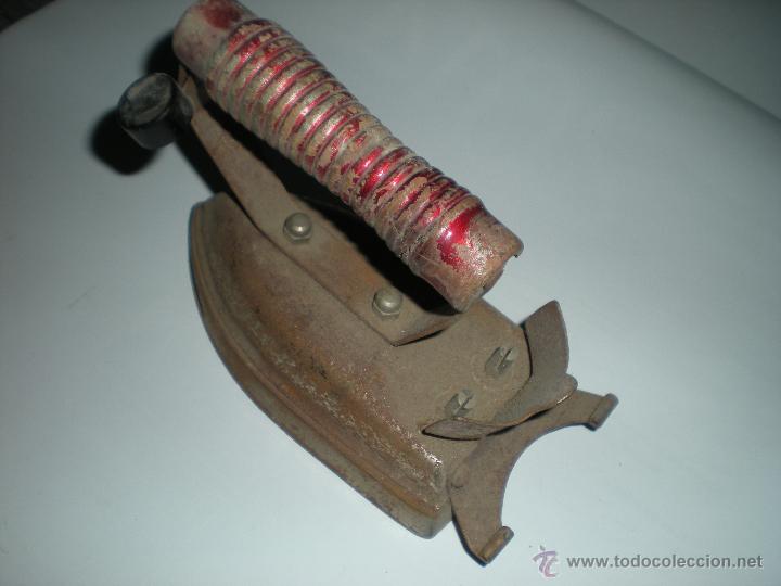Antig&uuml;edades: Plancha el&eacute;ctrica sin cable - Foto 2