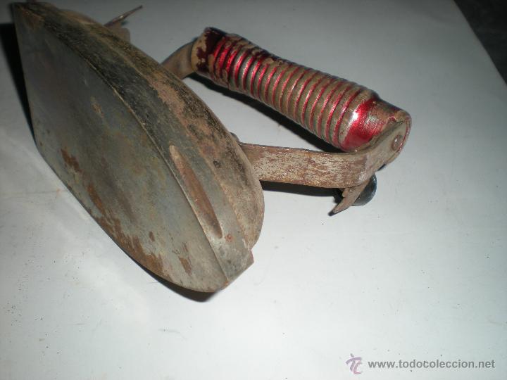 Antig&uuml;edades: Plancha el&eacute;ctrica sin cable - Foto 4