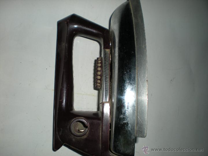Antig&uuml;edades: Plancha solac 23x9cm sin cable - Foto 3