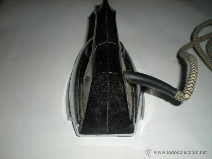 Antig&uuml;edades: Plancha el&eacute;ctrica marca Jata modelo 558 - Foto 2