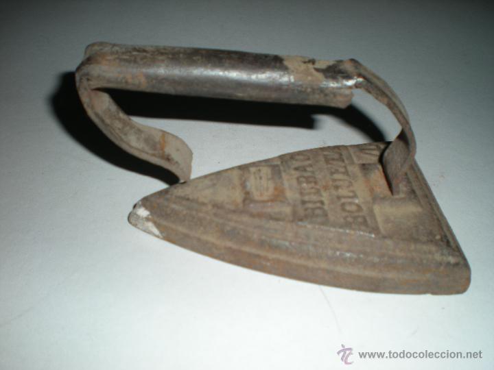 Antig&uuml;edades: Plancha hierro 12x8cm - Foto 1