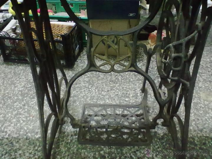 Antig&uuml;edades: NAUMANN MAQUINA DE COSER DE LANZADERA - Foto 8