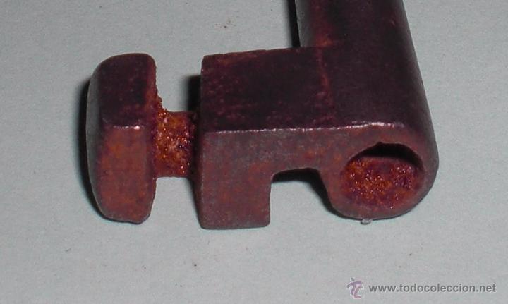 Antig&uuml;edades: Antigua llave de forja zxy - Foto 2