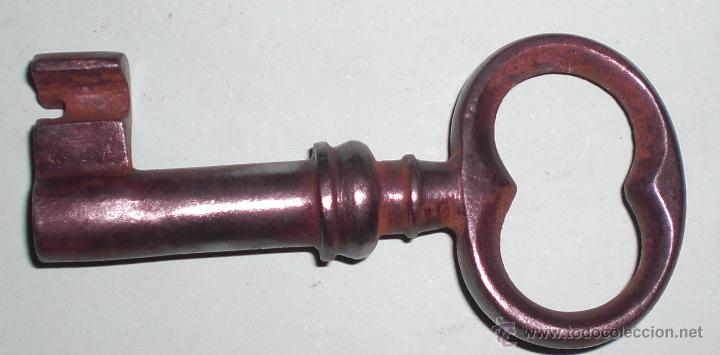 Antig&uuml;edades: Antigua llave de forja zxy - Foto 1