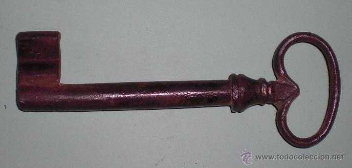 Antig&uuml;edades: Antigua llave de forja zxy - Foto 1
