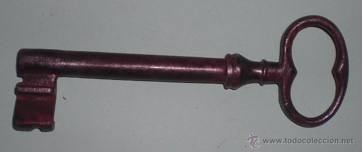 Antig&uuml;edades: Antigua llave de forja zxy - Foto 1