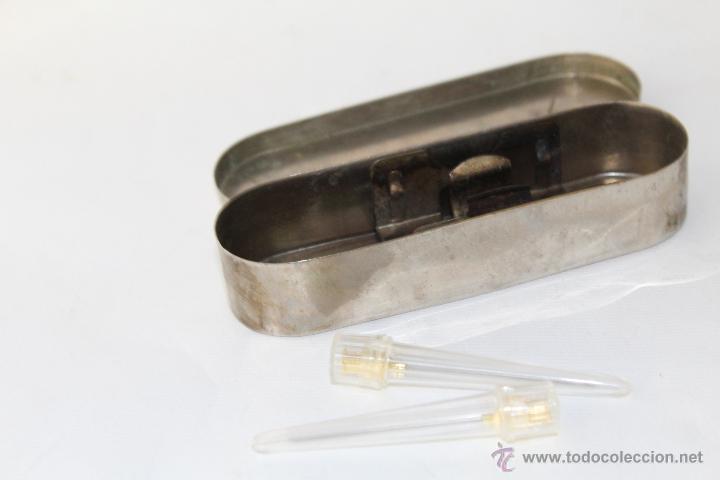 Antig&uuml;edades: caja de jeringuilla con abujas - Foto 4