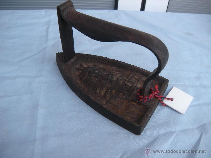 Antig&uuml;edades: ANTIGUA PLANCHA DE HIERRO - Foto 1