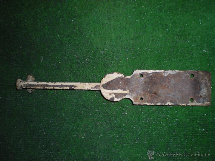 Antig&uuml;edades: Herraje puerta 58x6x3cm - Foto 5