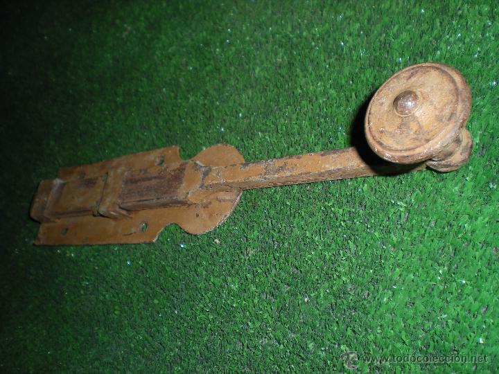 Antig&uuml;edades: Herraje puerta 32x6x2cm - Foto 2