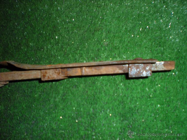 Antig&uuml;edades: Herraje puerta 28x6x2cm - Foto 5