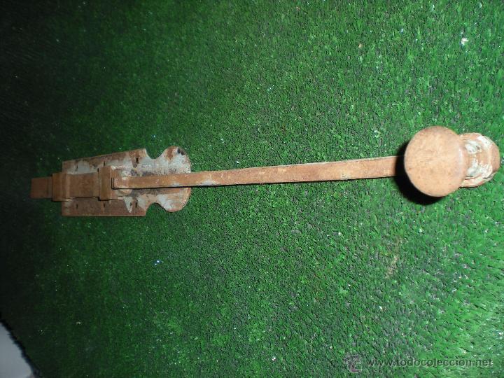 Antig&uuml;edades: Herraje puerta 56x6x2cm - Foto 3