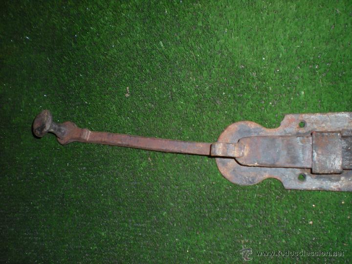 Antig&uuml;edades: Herraje puerta 38x5x2cm - Foto 2