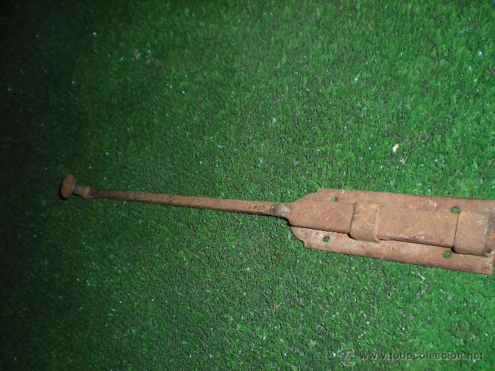 Antig&uuml;edades: Herraje puerta 26x4x1cm - Foto 1