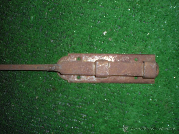Antig&uuml;edades: Herraje puerta 26x4x1cm - Foto 3