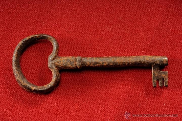Antig&uuml;edades: ANTIGUA LLAVE EN HIERRO FORJADO - Foto 2