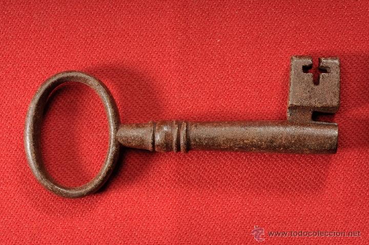 Antig&uuml;edades: ANTIGUA LLAVE EN HIERRO FORJADO - Foto 2