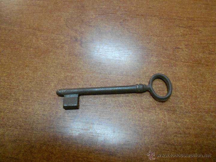 Antig&uuml;edades: ANTIGUA LLAVE DE PUERTA, LARGO = 11 cm - Foto 1