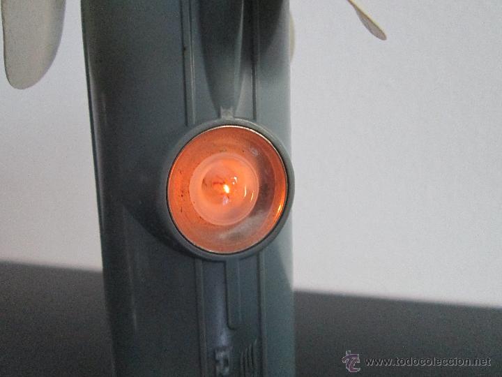 Antig&uuml;edades: VENTILADOR DE MANO CON LUZ  RIAM FUNCIONANDO - Foto 5