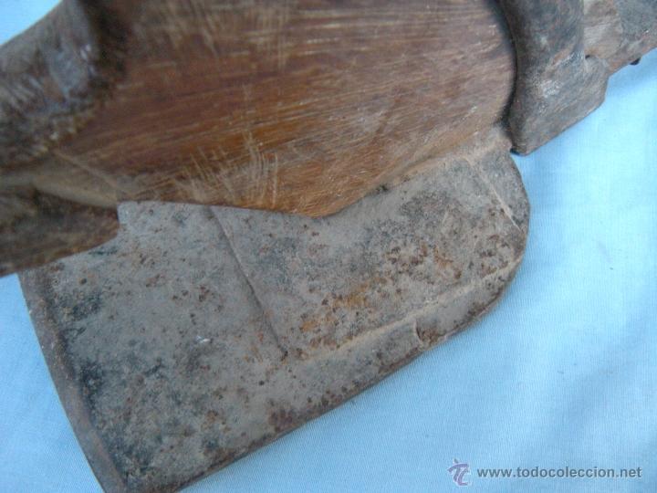 Antig&uuml;edades: ANTIGUA AZUELA REPARADA FORJA - Foto 2