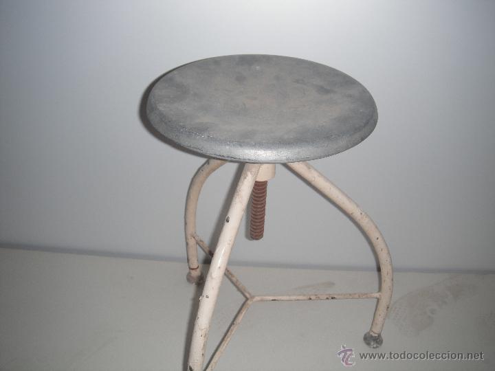 Antig&uuml;edades: BANQUETA CONSULTA MEDICA - Foto 2