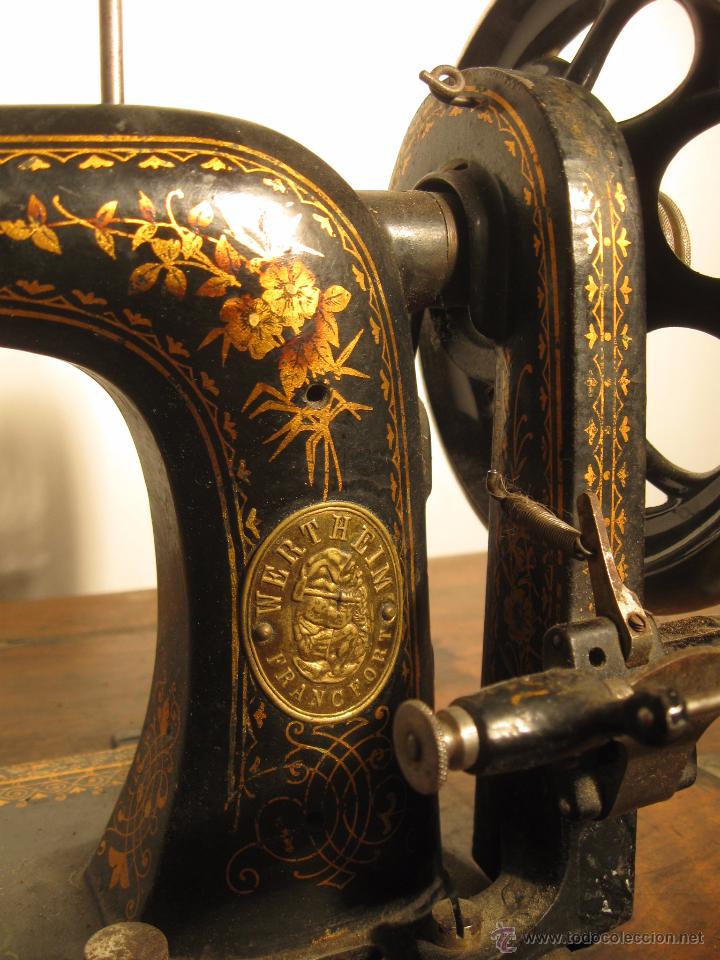 Antig&uuml;edades: M&aacute;quina de coser pieza &uacute;nica - Foto 4