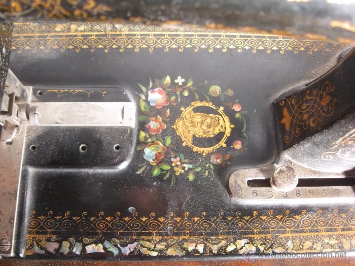 Antig&uuml;edades: M&aacute;quina de coser pieza &uacute;nica - Foto 6