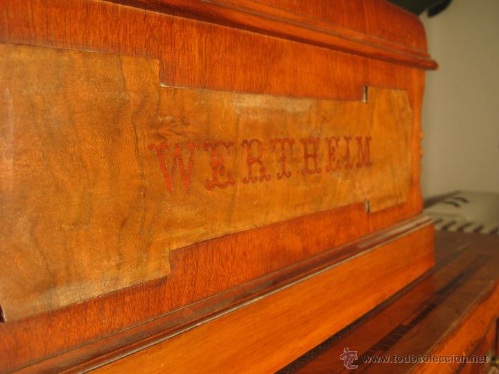 Antig&uuml;edades: M&aacute;quina de coser pieza &uacute;nica - Foto 13