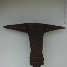 Antigüedades: ANTIGUO YUNQUE O BIGORNIA DE CERRAJERO. SIGLO XVII. DE MUSEO. Lote 51030278