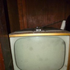 Antigüedades: TELEVISIÓN RCA VICTOR