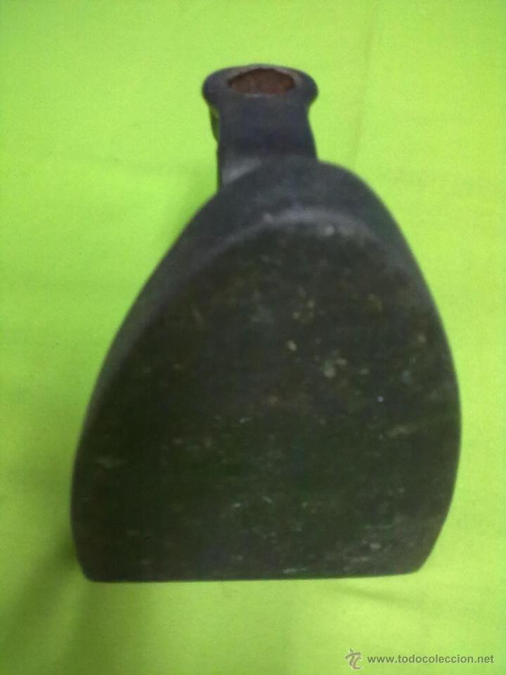 Antig&uuml;edades: PLANCHA CALENTAR DE HIERRO - Foto 3