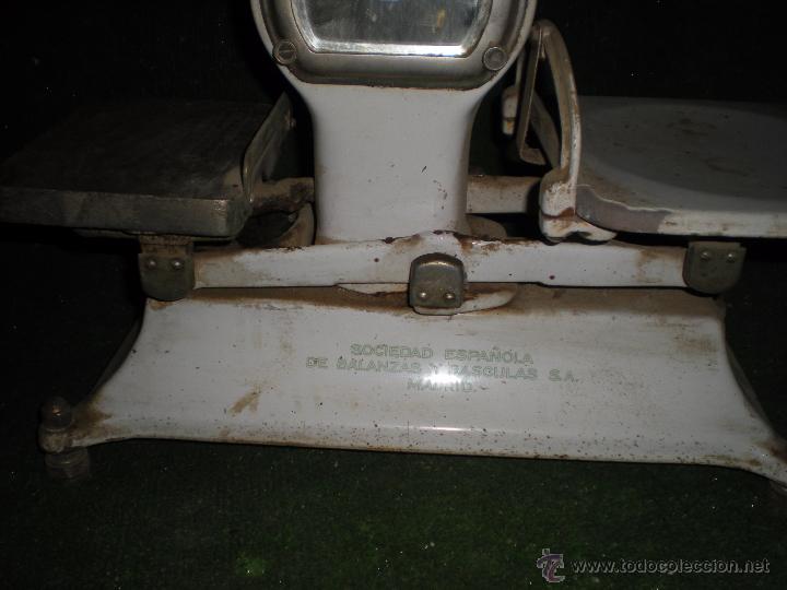 Antig&uuml;edades: B&aacute;scula  DINA  55x25x60cm - Foto 3