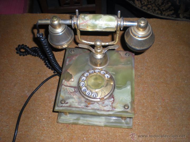 Tel&eacute;fonos: Telef&oacute;no muy antiguo - Foto 1