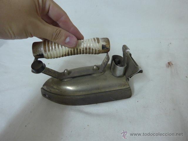 Antig&uuml;edades: Antigua plancha electrica - Foto 2