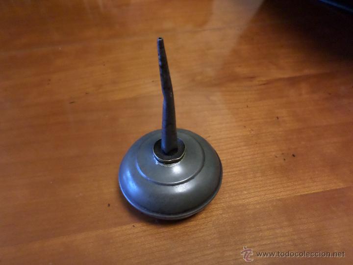 Antig&uuml;edades: ACEITERA MAQUINA DE COSER - Foto 1