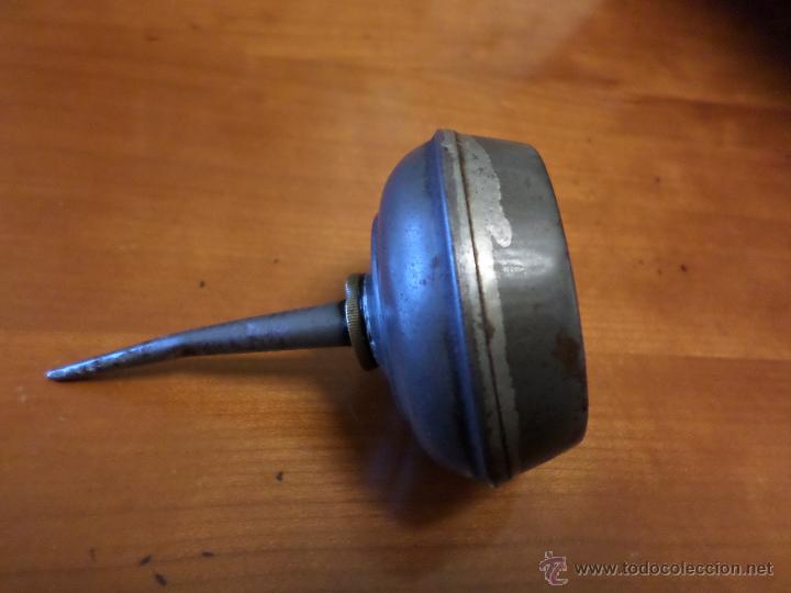 Antig&uuml;edades: ACEITERA MAQUINA DE COSER - Foto 2