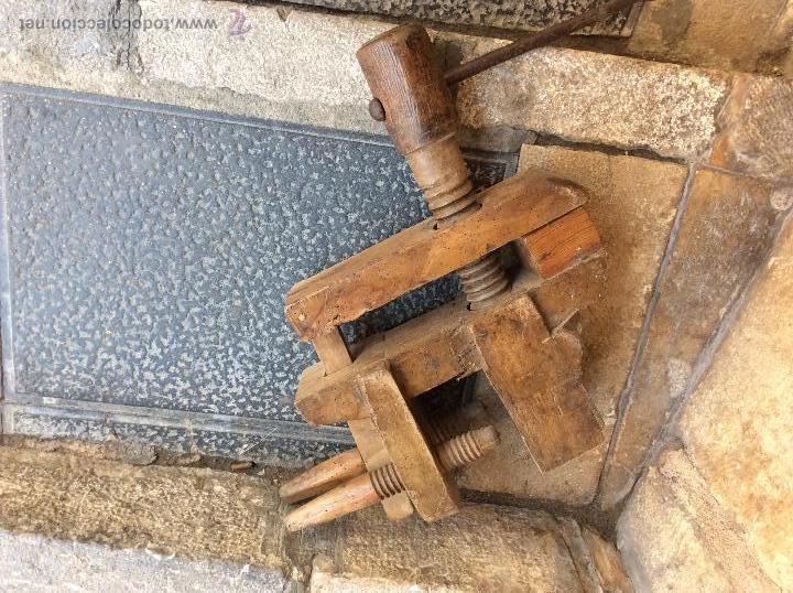 Antig&uuml;edades: GRAN TORNILLO PARA BANCO DE CARPINTERO. - Foto 3