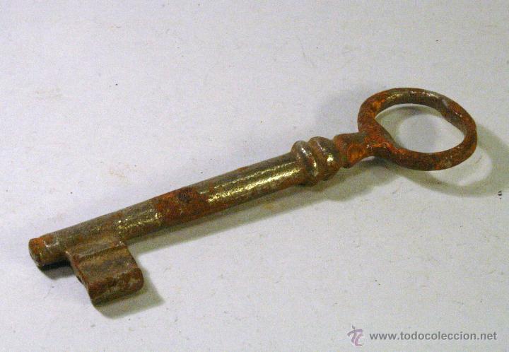 Antig&uuml;edades: Llave antigua. 12 cm. NE - Foto 1