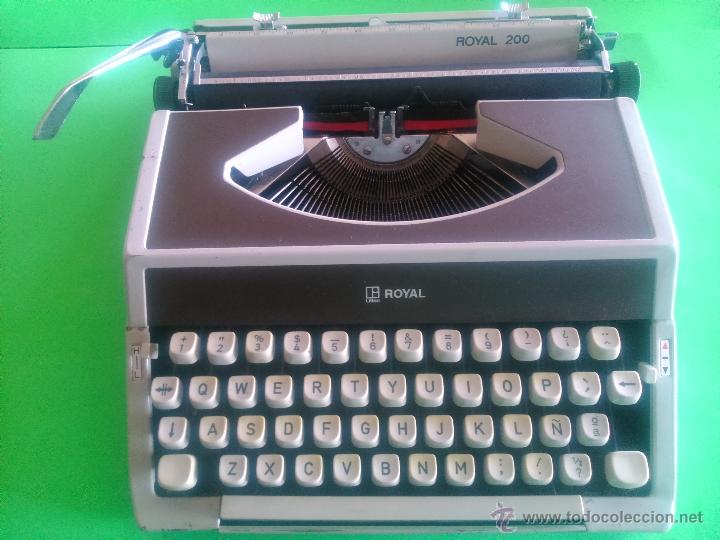 Antig&uuml;edades: M&Aacute;QUINA DE ESCRIBIR ROYAL 200 - Foto 1