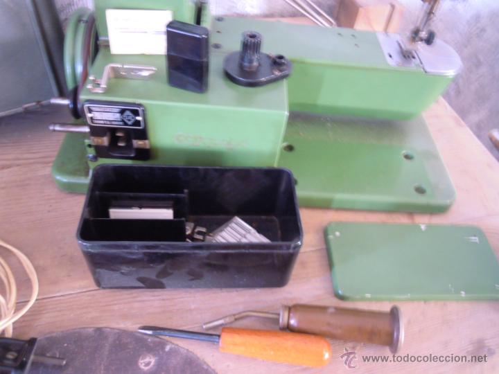 Antig&uuml;edades: M&Aacute;QUINA COSER ELNA. COMPLETA.NO FUNCIONA - Foto 5