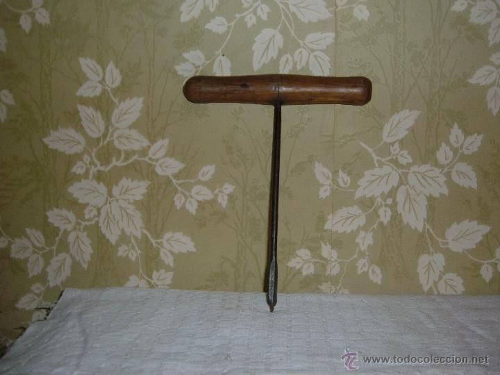 Antig&uuml;edades: Berbiqui Antiguo de Carpintero largo 24cm - Foto 1